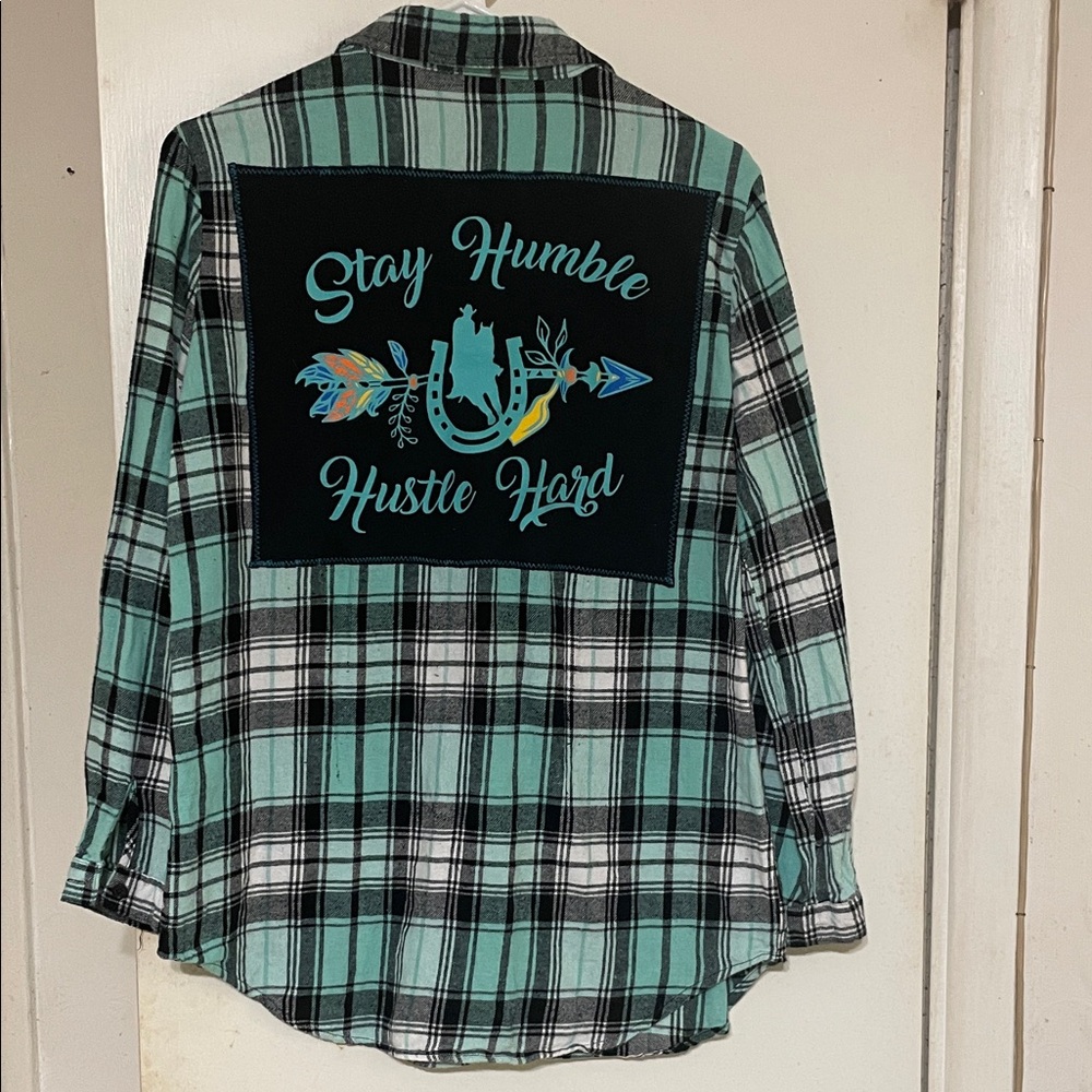 No Boundaries Green and Black Plaid Women's Button Down Shirt